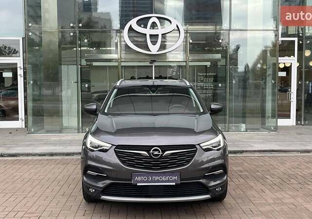 Сірий Опель Grandland X, об'ємом двигуна 1.5 л та пробігом 75 тис. км за 18615 $, фото 4 на Automoto.ua