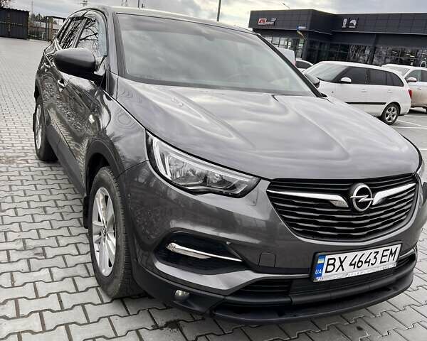 Серый Опель Grandland X, объемом двигателя 1.5 л и пробегом 58 тыс. км за 18000 $, фото 4 на Automoto.ua