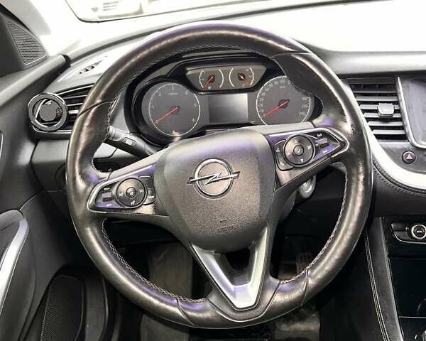 Серый Опель Grandland X, объемом двигателя 1.5 л и пробегом 58 тыс. км за 18000 $, фото 6 на Automoto.ua