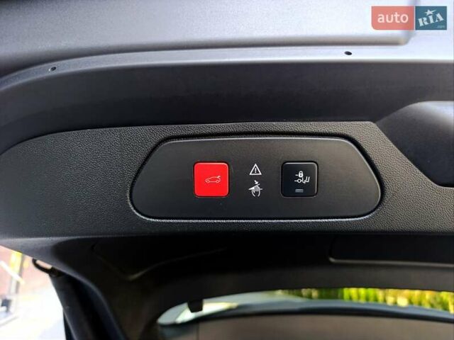 Сірий Опель Grandland X, об'ємом двигуна 2 л та пробігом 151 тис. км за 22800 $, фото 70 на Automoto.ua