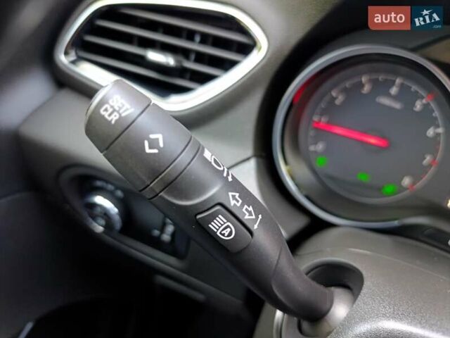 Сірий Опель Grandland X, об'ємом двигуна 2 л та пробігом 151 тис. км за 22800 $, фото 36 на Automoto.ua