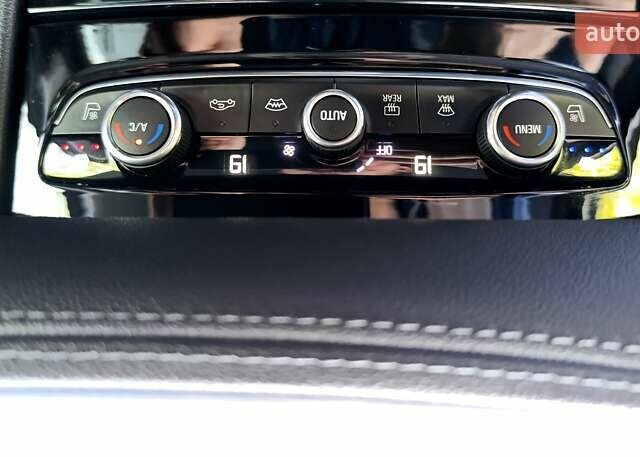 Сірий Опель Grandland X, об'ємом двигуна 2 л та пробігом 151 тис. км за 22800 $, фото 45 на Automoto.ua