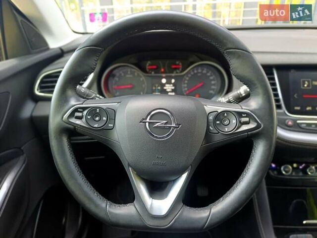 Сірий Опель Grandland X, об'ємом двигуна 2 л та пробігом 151 тис. км за 22800 $, фото 33 на Automoto.ua
