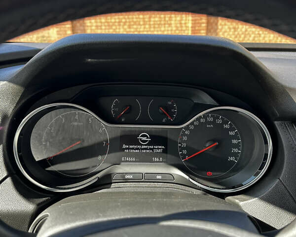 Серый Опель Grandland X, объемом двигателя 1.5 л и пробегом 74 тыс. км за 25000 $, фото 7 на Automoto.ua