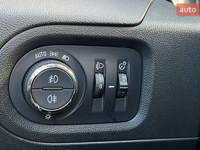 Синій Опель Grandland X, об'ємом двигуна 1.56 л та пробігом 175 тис. км за 15500 $, фото 17 на Automoto.ua