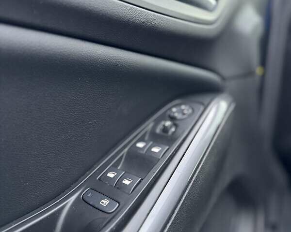 Синий Опель Grandland X, объемом двигателя 2 л и пробегом 201 тыс. км за 18000 $, фото 7 на Automoto.ua