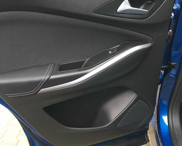 Синій Опель Grandland X, об'ємом двигуна 1.5 л та пробігом 15 тис. км за 20700 $, фото 2 на Automoto.ua