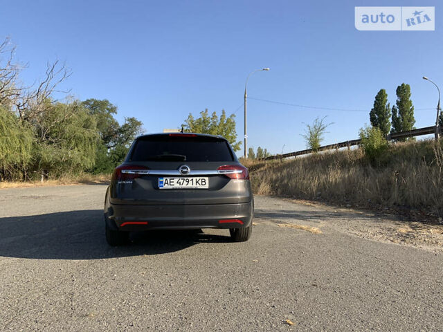 Серый Опель Insignia Sports Tourer, объемом двигателя 2 л и пробегом 252 тыс. км за 8800 $, фото 7 на Automoto.ua