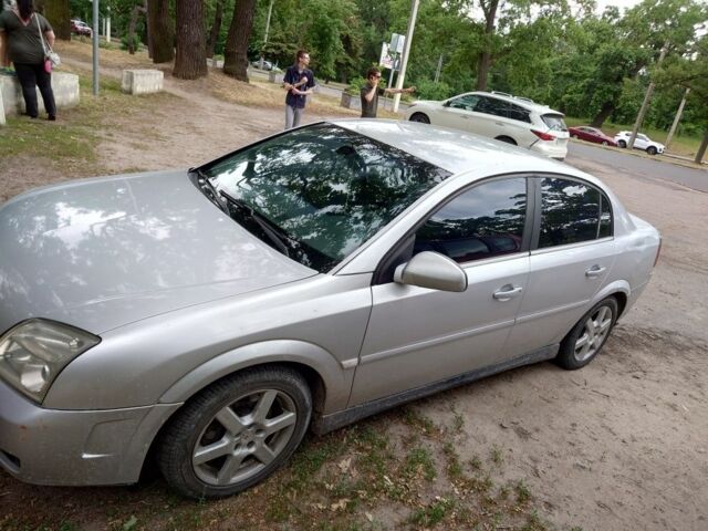 Серый Опель Megane Scenic, объемом двигателя 3.2 л и пробегом 312 тыс. км за 3300 $, фото 2 на Automoto.ua
