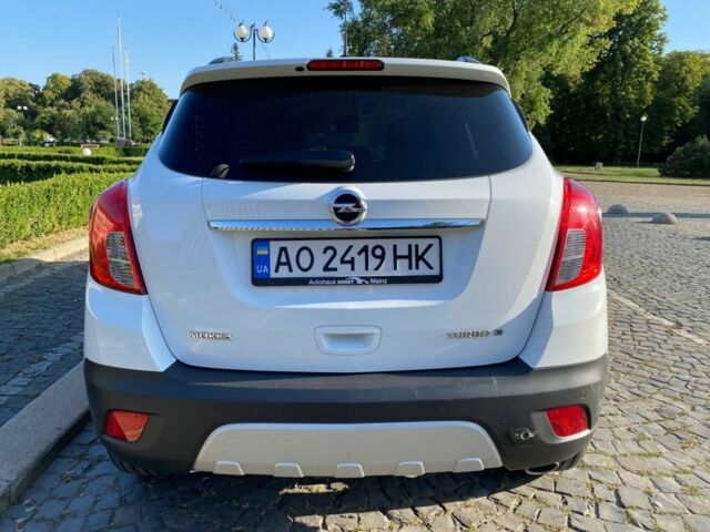 Белый Опель Mokka, объемом двигателя 1.4 л и пробегом 152 тыс. км за 11130 $, фото 2 на Automoto.ua