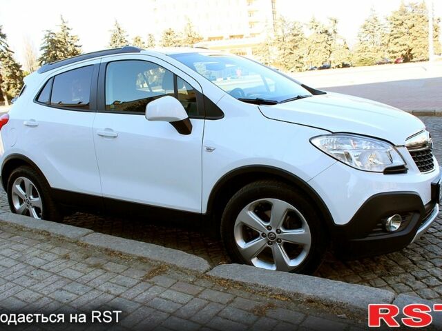 Белый Опель Mokka, объемом двигателя 1.4 л и пробегом 160 тыс. км за 11400 $, фото 2 на Automoto.ua