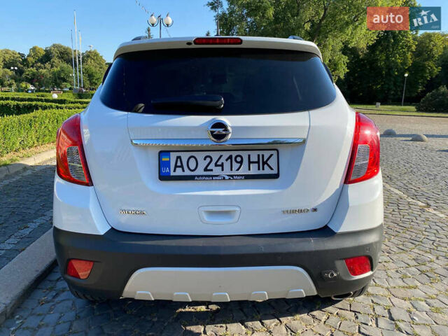 Белый Опель Mokka, объемом двигателя 1.36 л и пробегом 152 тыс. км за 11158 $, фото 3 на Automoto.ua