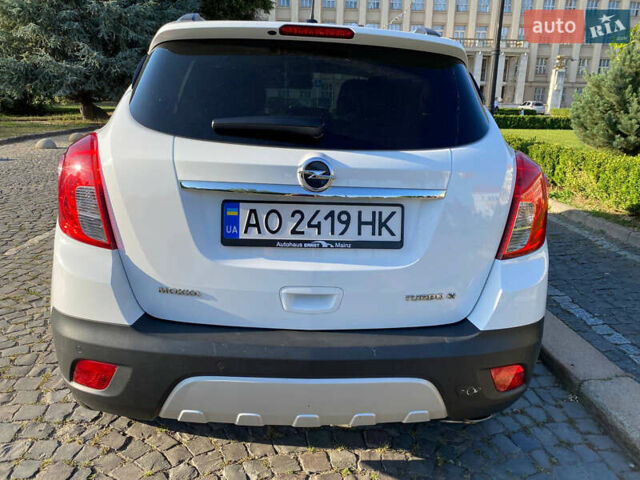 Белый Опель Mokka, объемом двигателя 1.36 л и пробегом 152 тыс. км за 11158 $, фото 23 на Automoto.ua