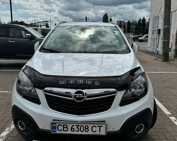 Белый Опель Mokka, объемом двигателя 1.69 л и пробегом 97 тыс. км за 14500 $, фото 2 на Automoto.ua