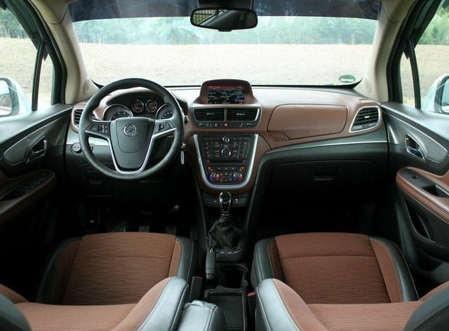 Білий Опель Mokka, об'ємом двигуна 1.6 л та пробігом 122 тис. км за 8600 $, фото 16 на Automoto.ua