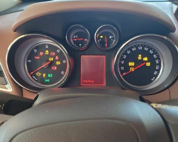 Белый Опель Mokka, объемом двигателя 1.69 л и пробегом 91 тыс. км за 16500 $, фото 17 на Automoto.ua