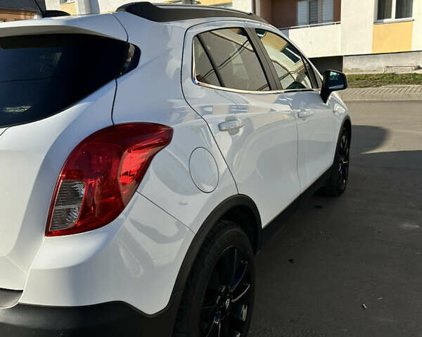 Белый Опель Mokka, объемом двигателя 1.6 л и пробегом 272 тыс. км за 11800 $, фото 7 на Automoto.ua