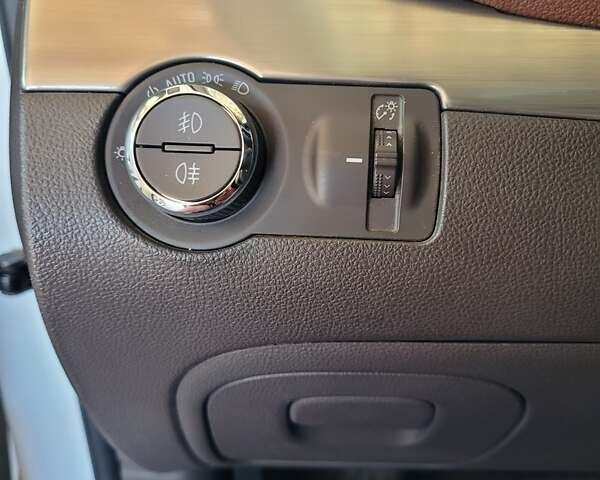 Белый Опель Mokka, объемом двигателя 1.69 л и пробегом 91 тыс. км за 16500 $, фото 23 на Automoto.ua