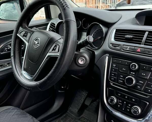 Белый Опель Mokka, объемом двигателя 1.69 л и пробегом 97 тыс. км за 14500 $, фото 12 на Automoto.ua