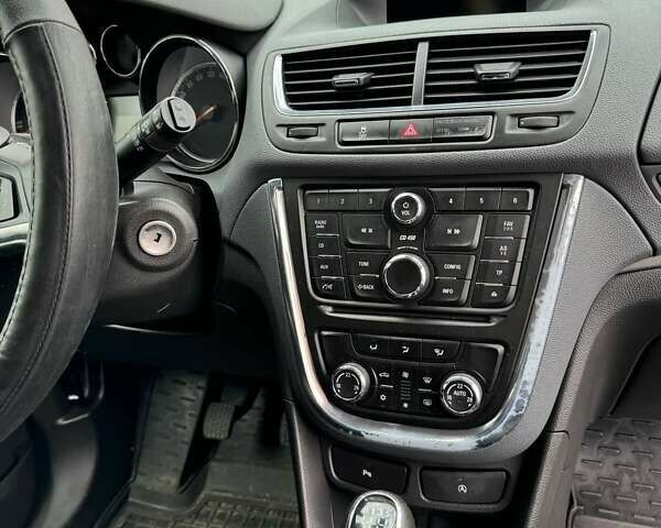 Белый Опель Mokka, объемом двигателя 1.69 л и пробегом 97 тыс. км за 14500 $, фото 13 на Automoto.ua