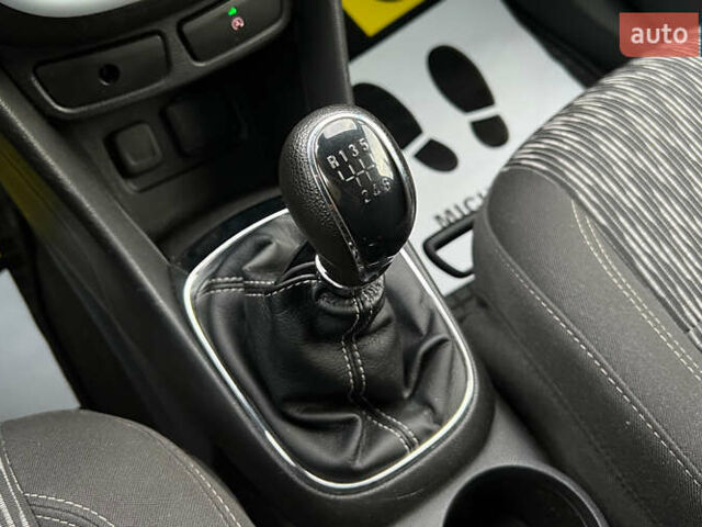 Опель Mokka 2016 у Львові на Automoto.ua Білий Опель Mokka, об'ємом двигуна 1.6 л та пробігом 204 тис. км за 12500 $, фото 16 на Automoto.ua