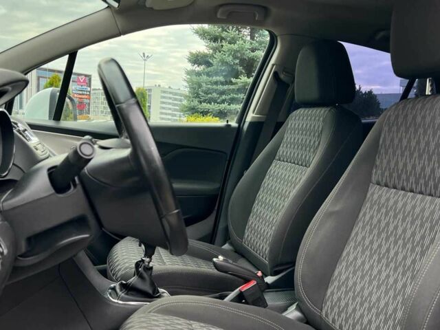 Білий Опель Mokka, об'ємом двигуна 1.6 л та пробігом 204 тис. км за 299 $, фото 8 на Automoto.ua