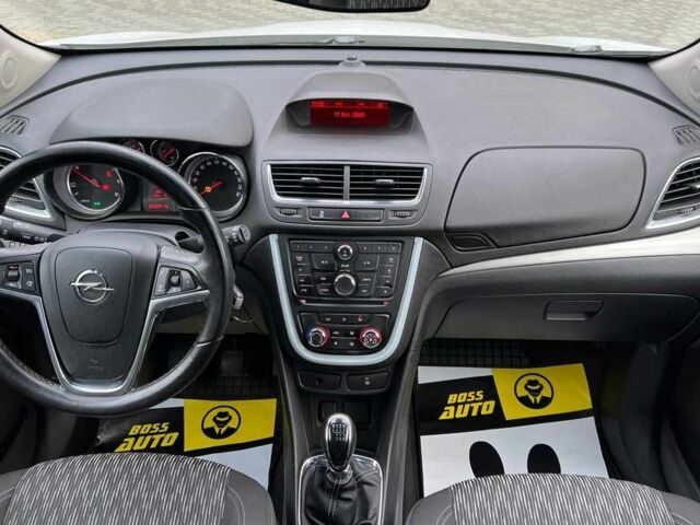 Білий Опель Mokka, об'ємом двигуна 1.6 л та пробігом 204 тис. км за 299 $, фото 11 на Automoto.ua