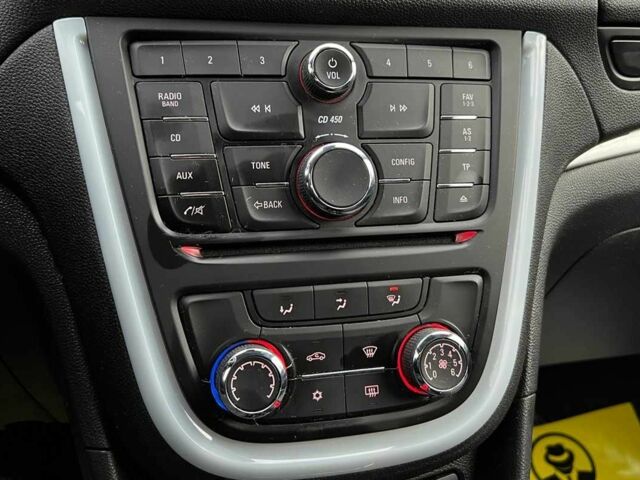 Білий Опель Mokka, об'ємом двигуна 1.6 л та пробігом 204 тис. км за 299 $, фото 14 на Automoto.ua