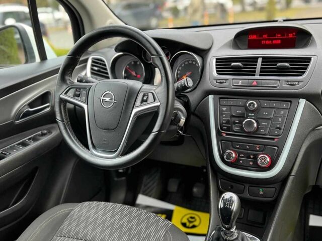Білий Опель Mokka, об'ємом двигуна 1.6 л та пробігом 204 тис. км за 299 $, фото 18 на Automoto.ua