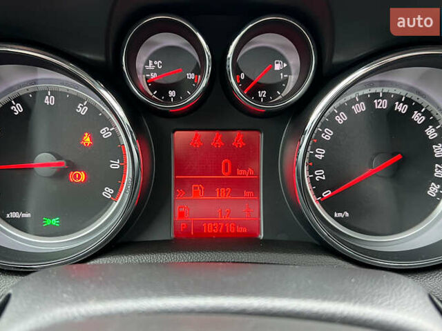 Білий Опель Mokka, об'ємом двигуна 1.36 л та пробігом 102 тис. км за 13650 $, фото 14 на Automoto.ua