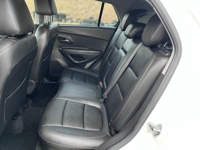 Белый Опель Mokka, объемом двигателя 1.6 л и пробегом 102 тыс. км за 12900 $, фото 13 на Automoto.ua