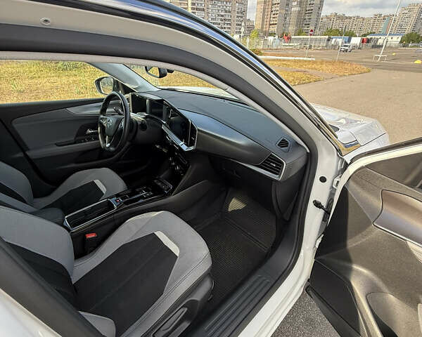 Белый Опель Mokka, объемом двигателя 1.2 л и пробегом 19 тыс. км за 20000 $, фото 16 на Automoto.ua