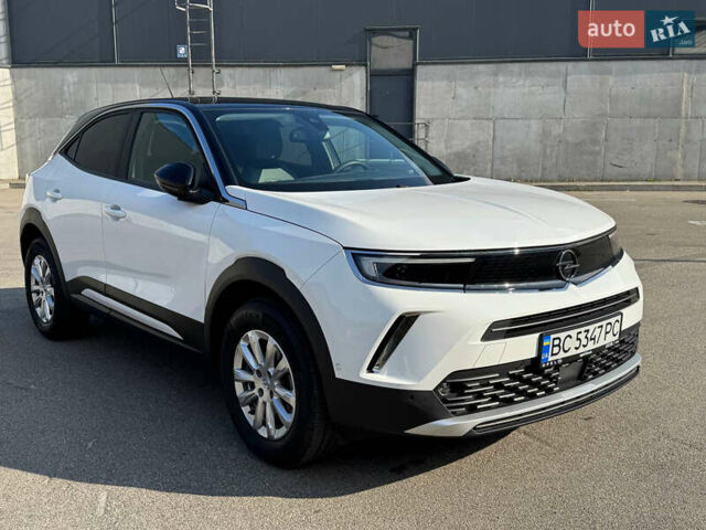 Белый Опель Mokka, объемом двигателя 1.2 л и пробегом 33 тыс. км за 18800 $, фото 3 на Automoto.ua