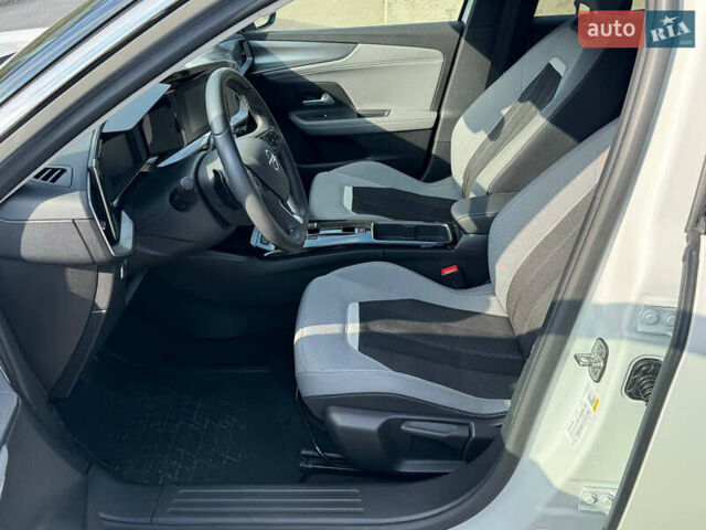 Белый Опель Mokka, объемом двигателя 1.2 л и пробегом 33 тыс. км за 18800 $, фото 20 на Automoto.ua