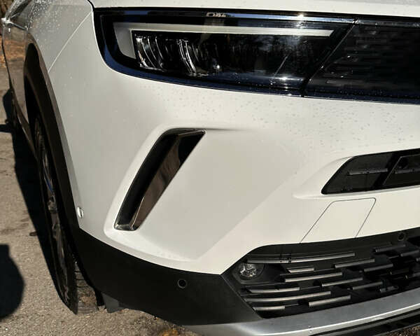 Белый Опель Mokka, объемом двигателя 1.2 л и пробегом 34 тыс. км за 19000 $, фото 6 на Automoto.ua