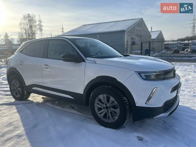 Белый Опель Mokka, объемом двигателя 1.2 л и пробегом 98 тыс. км за 16100 $, фото 2 на Automoto.ua