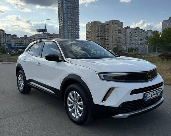 Белый Опель Mokka, объемом двигателя 1.2 л и пробегом 19 тыс. км за 20000 $, фото 3 на Automoto.ua