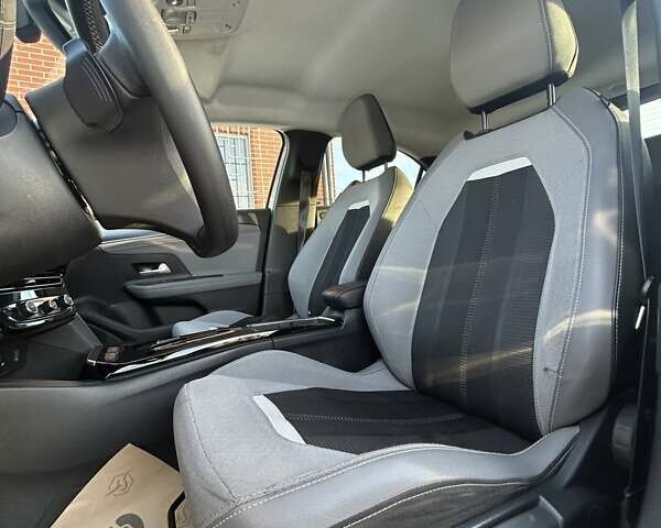 Белый Опель Mokka, объемом двигателя 1.2 л и пробегом 98 тыс. км за 16100 $, фото 18 на Automoto.ua