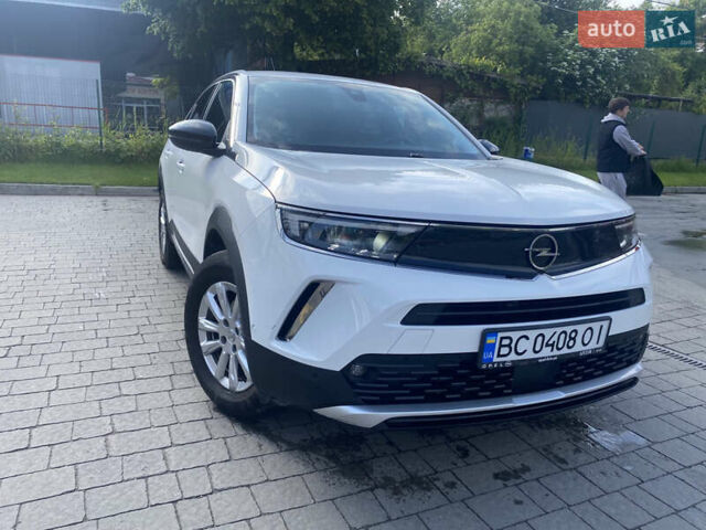 Белый Опель Mokka, объемом двигателя 1.2 л и пробегом 31 тыс. км за 19500 $, фото 2 на Automoto.ua