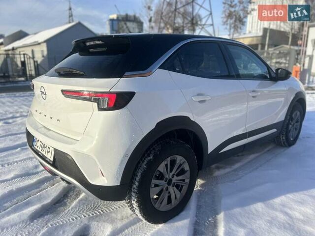 Белый Опель Mokka, объемом двигателя 1.2 л и пробегом 98 тыс. км за 16100 $, фото 4 на Automoto.ua