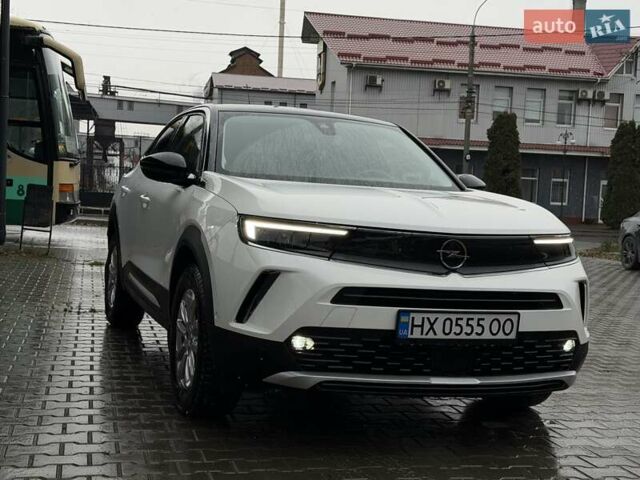 Белый Опель Mokka, объемом двигателя 1.2 л и пробегом 23 тыс. км за 18000 $, фото 1 на Automoto.ua