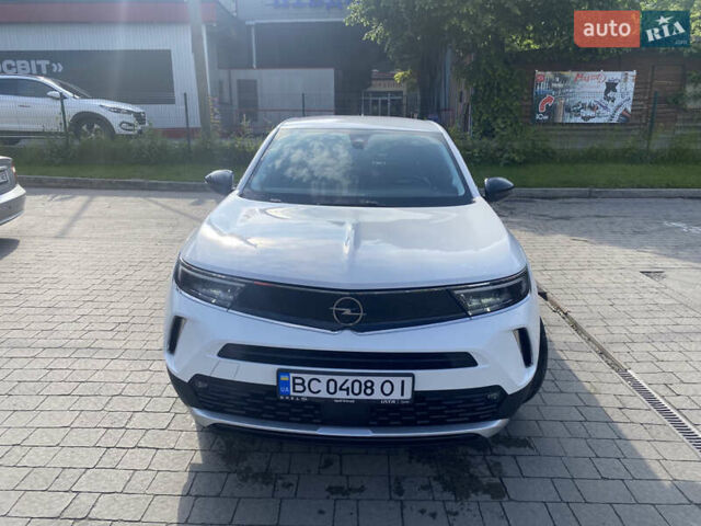 Белый Опель Mokka, объемом двигателя 1.2 л и пробегом 31 тыс. км за 19500 $, фото 4 на Automoto.ua