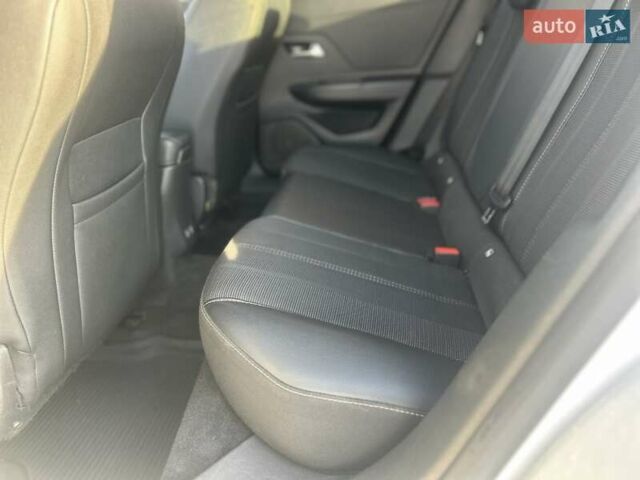 Белый Опель Mokka, объемом двигателя 1.2 л и пробегом 98 тыс. км за 16100 $, фото 19 на Automoto.ua