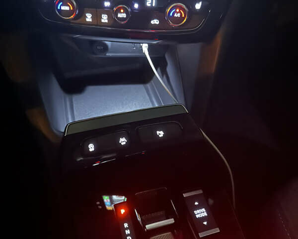 Белый Опель Mokka, объемом двигателя 1.2 л и пробегом 34 тыс. км за 19000 $, фото 33 на Automoto.ua