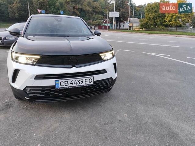 Белый Опель Mokka, объемом двигателя 1.2 л и пробегом 50 тыс. км за 20500 $, фото 4 на Automoto.ua
