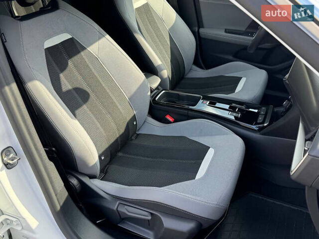 Белый Опель Mokka, объемом двигателя 1.2 л и пробегом 33 тыс. км за 18800 $, фото 30 на Automoto.ua