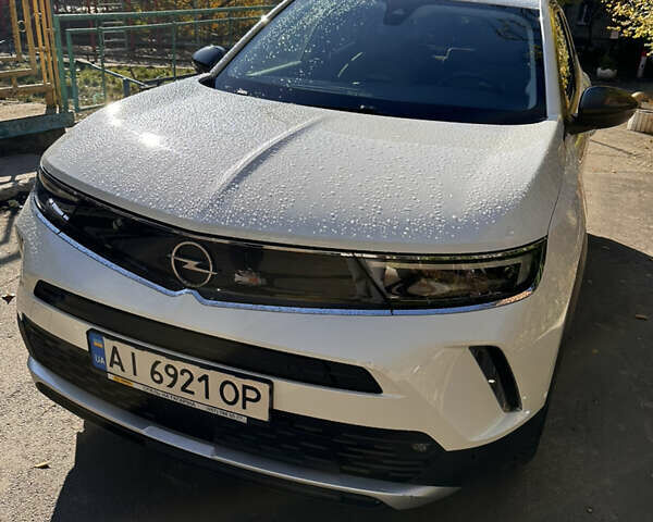 Белый Опель Mokka, объемом двигателя 1.2 л и пробегом 34 тыс. км за 19000 $, фото 1 на Automoto.ua