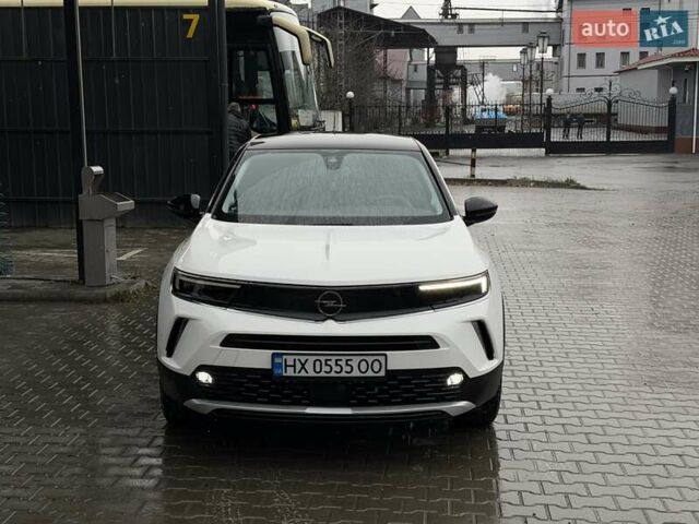 Белый Опель Mokka, объемом двигателя 1.2 л и пробегом 23 тыс. км за 18000 $, фото 2 на Automoto.ua