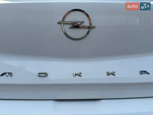 Белый Опель Mokka, объемом двигателя 1.2 л и пробегом 33 тыс. км за 18800 $, фото 53 на Automoto.ua