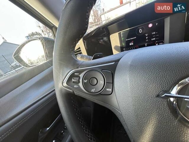 Белый Опель Mokka, объемом двигателя 1.2 л и пробегом 98 тыс. км за 16100 $, фото 9 на Automoto.ua